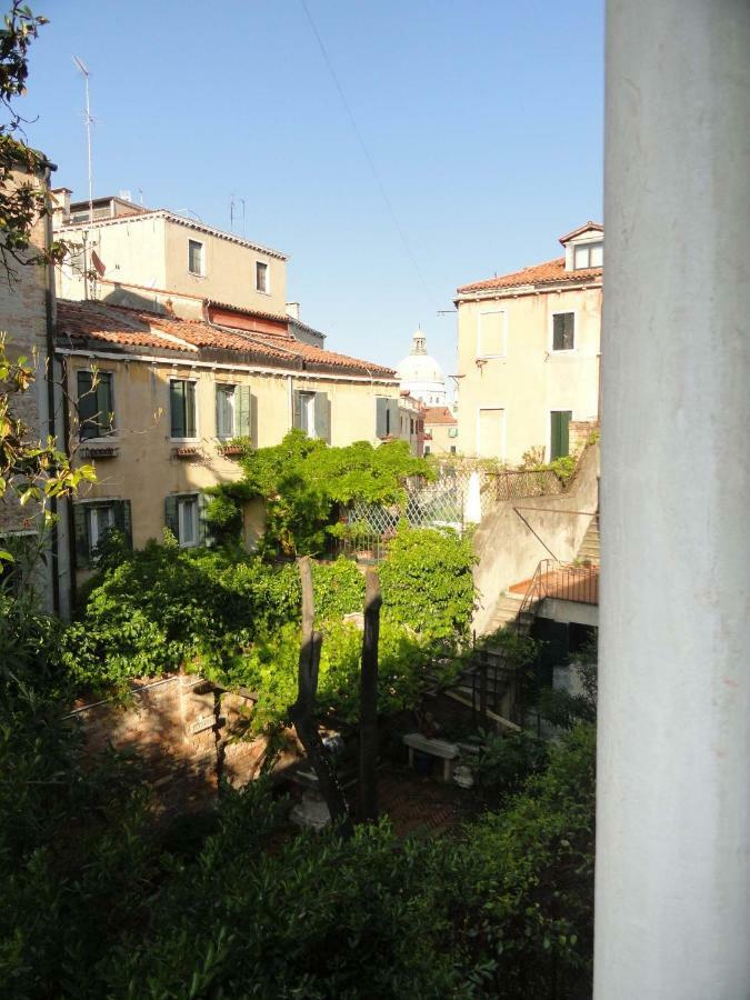 Appartamento Accademia San Vio Veneza Exterior foto